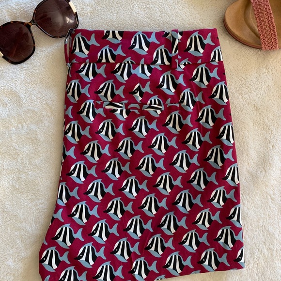 NWT Ann Taylor Fish Shorts - Picture 6 of 8